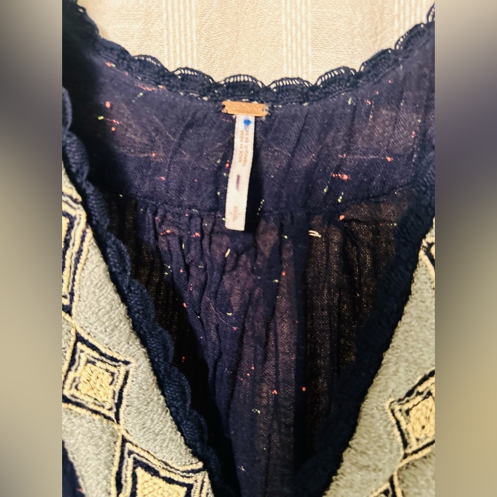 FREE PEOPLE NWOT! Embroidered Blue Blouse with colored sequence this is so cute - Picture 2 of 3